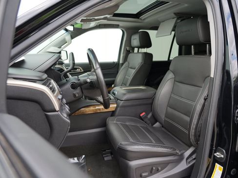 Used 2016 GMC Yukon Denali w/ Open Road Package AWD/4WD image 12