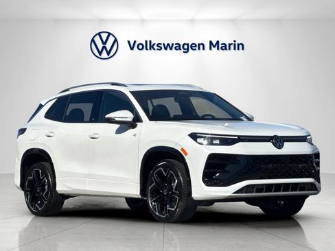 New 2026 Volkswagen Tiguan SEL R-Line image 7