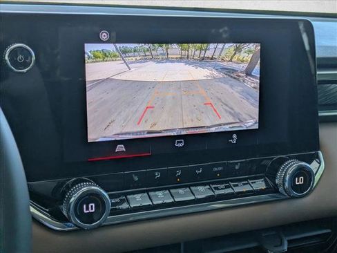 Used 2024 GMC Canyon AT4 AWD/4WD image 15