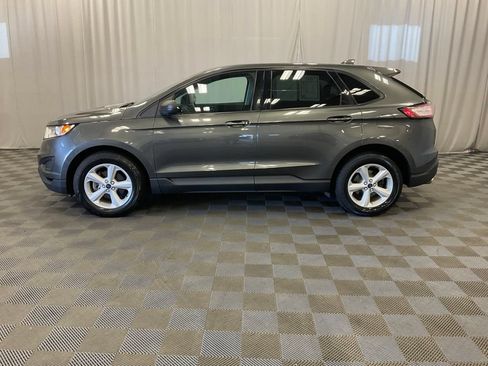Used 2017 Ford Edge SE FWD image 14
