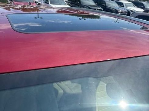 Used 2020 Toyota Highlander XLE FWD image 16