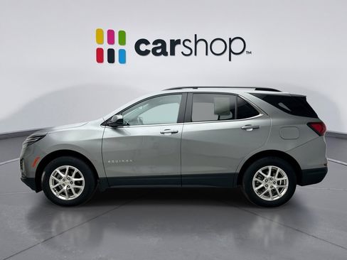 Used 2023 Chevrolet Equinox LT image 2