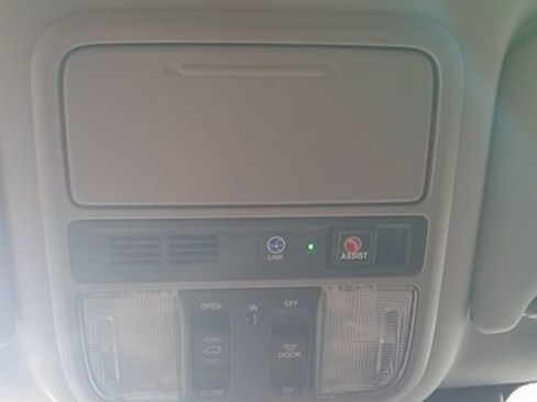 Used 2020 Honda Pilot Touring image 26