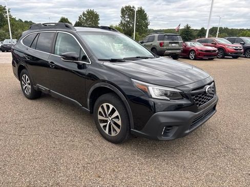Used 2020 Subaru Outback Premium AWD/4WD image 2