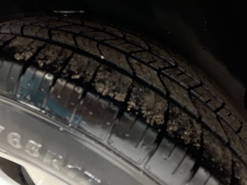 Used 2024 Chevrolet Equinox LT image 46