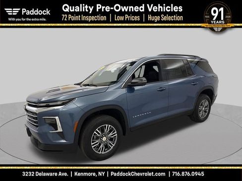 Used 2024 Chevrolet Traverse LT FWD image 1