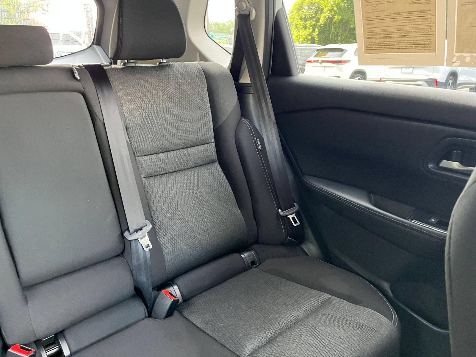 Used 2025 Nissan Rogue SV AWD/4WD image 42