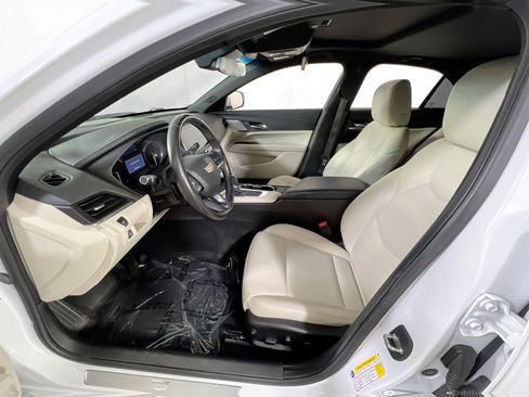 Used 2021 Cadillac CT4 Luxury w/ Sun And Sound Package RWD image 19