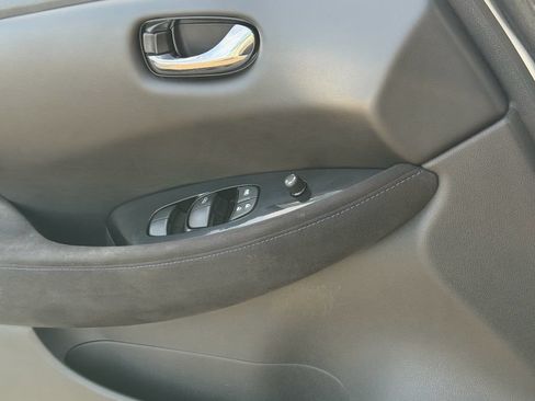 Used 2013 Nissan Leaf SV w/ LED & Quick Charge Pkg FWD image 26