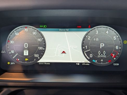 New 2026 Land Rover Defender 130 X-Dynamic SE image 15