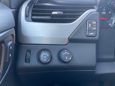 Used 2020 GMC Yukon SLT image 18