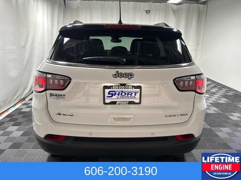 Used 2025 Jeep Compass Limited AWD/4WD image 4