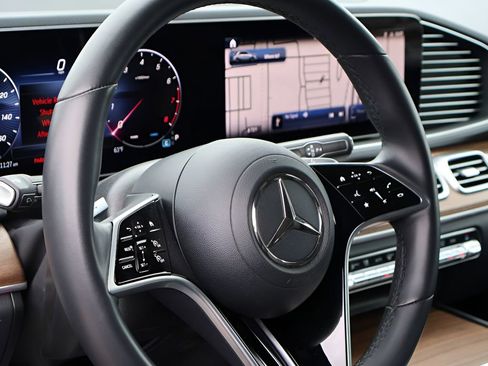 Used 2025 Mercedes-Benz GLE 350 4MATIC image 20
