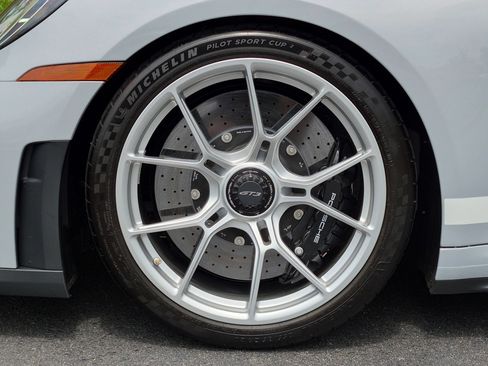 Certified 2025 Porsche 911 GT3 RWD image 35