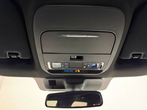 Used 2023 Ford F150 Lightning Lariat image 28