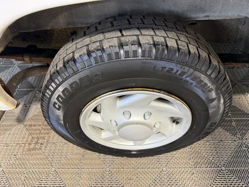 Used 2007 Ford E-150 and Econoline 150 RWD image 16
