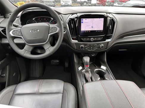Used 2023 Chevrolet Traverse RS AWD/4WD image 16