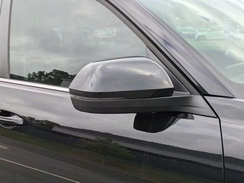 Certified 2026 Volkswagen Atlas SE FWD image 12