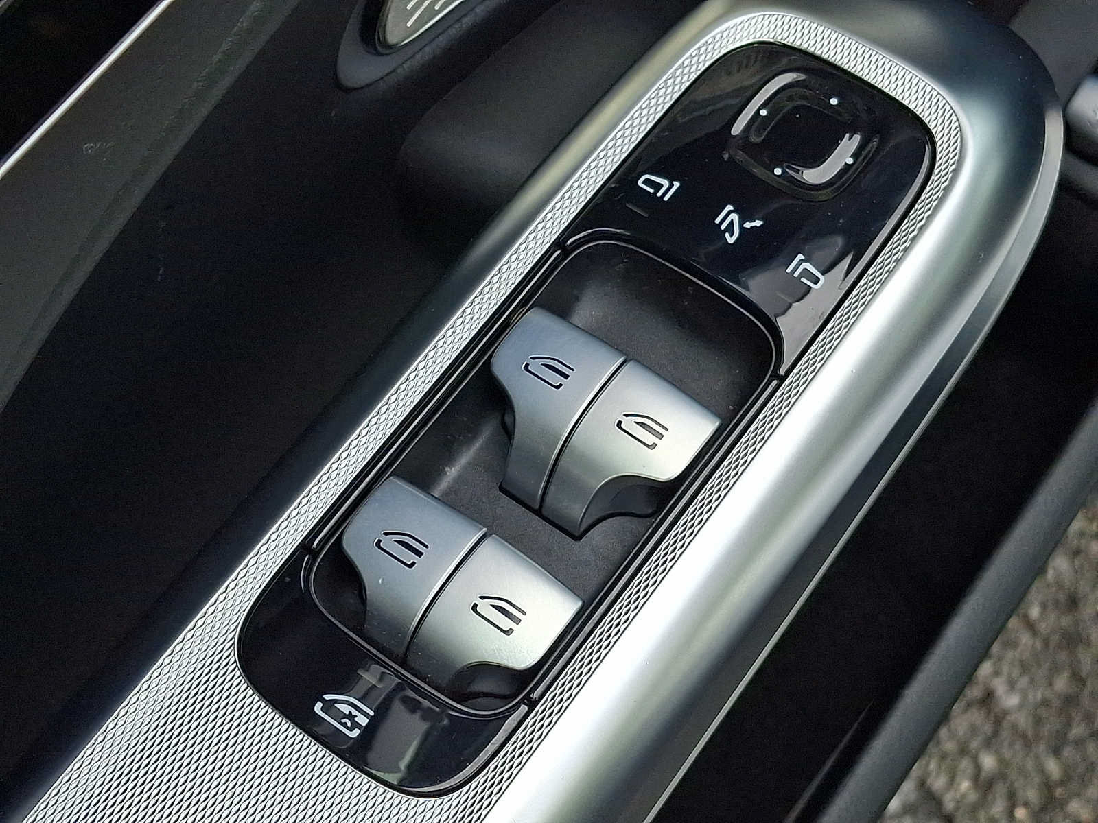 Certified 2024 Mercedes-Benz E 350 4MATIC Sedan image 24