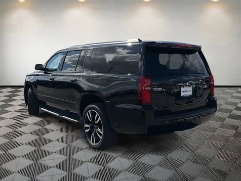 Used 2019 Chevrolet Suburban Premier image 7