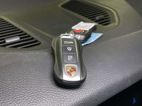 Certified 2025 Porsche Cayenne w/ Premium Package Plus image 46