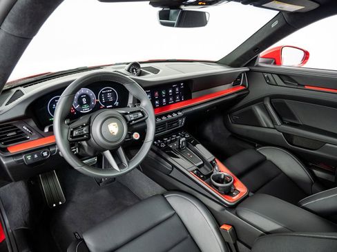 Certified 2025 Porsche 911 Carrera GTS image 4