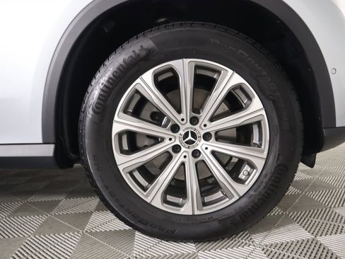 Certified 2025 Mercedes-Benz GLC 300 image 32