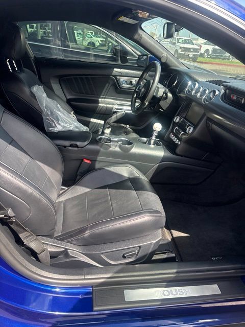 Used 2015 Ford Mustang GT Premium w/ GT Performance Package RWD image 4