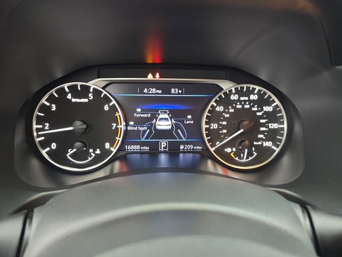 Certified 2021 Nissan Altima 2.5 SR w/ SR Premium Package image 18