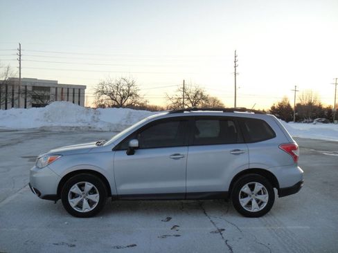 Used 2015 Subaru Forester 2.5i Premium w/ All-Weather Package image 4