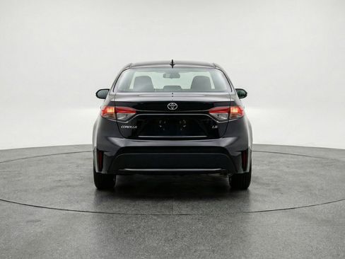 Used 2025 Toyota Corolla LE image 7