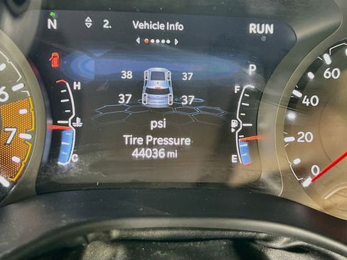 Used 2023 Jeep Compass Limited w/ Sun and Sound Group image 12