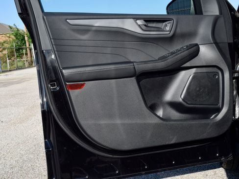 Used 2025 Ford Escape Active FWD image 19