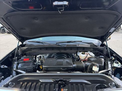 Used 2025 GMC Sierra 1500 SLT image 11