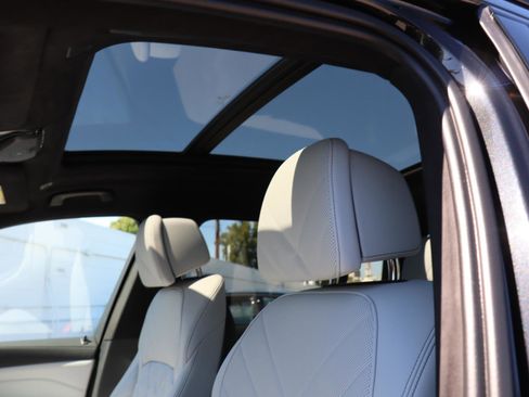 Certified 2023 BMW X7 xDrive40i w/ M Sport Package image 22