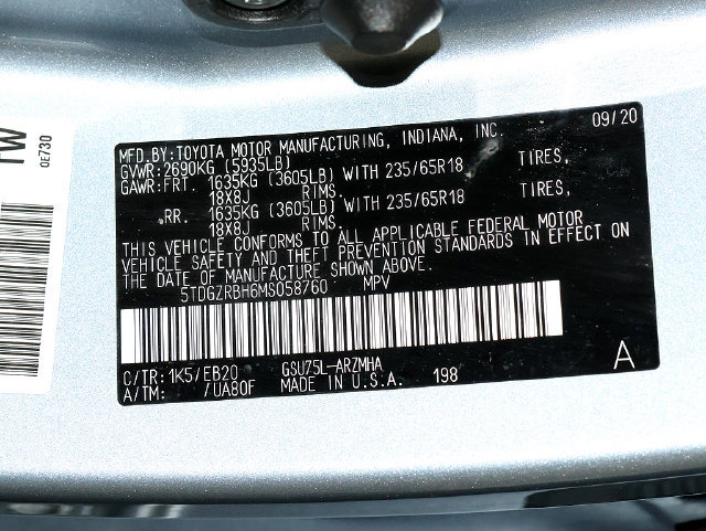 Used 2021 Toyota Highlander XLE AWD/4WD image 39