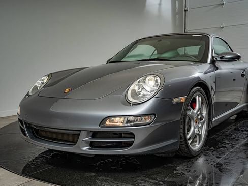 Used 2006 Porsche 911 Carrera S RWD image 18