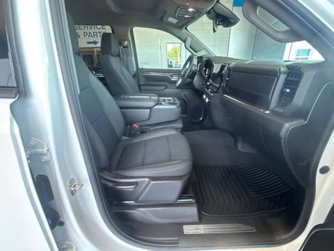 Used 2023 GMC Sierra 1500 Elevation AWD/4WD image 9