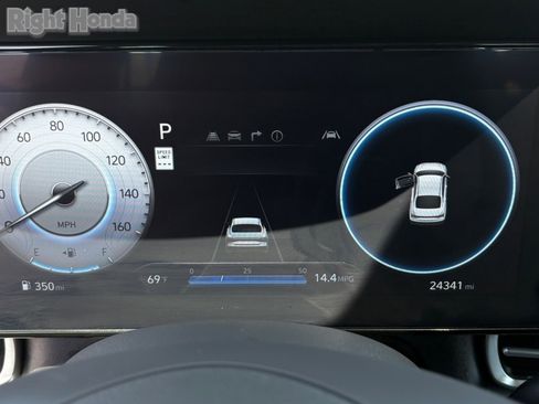 Used 2025 Hyundai Elantra SEL FWD image 15