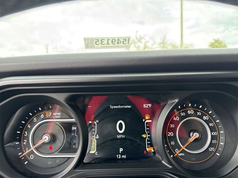 New 2025 Jeep Gladiator Mojave w/ Steel Bumper Group image 18