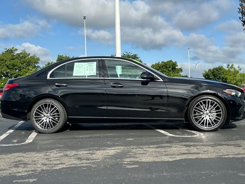 Used 2025 Mercedes-Benz C 300 Sedan image 3