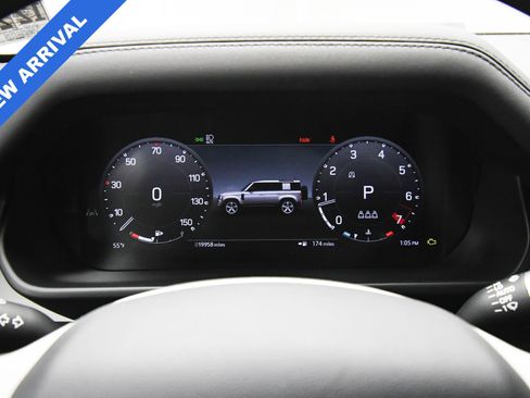 Used 2024 Land Rover Defender 110 S image 14