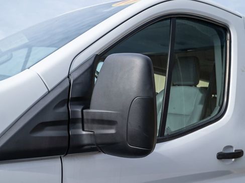 Used 2017 Ford Transit 350 XL image 9