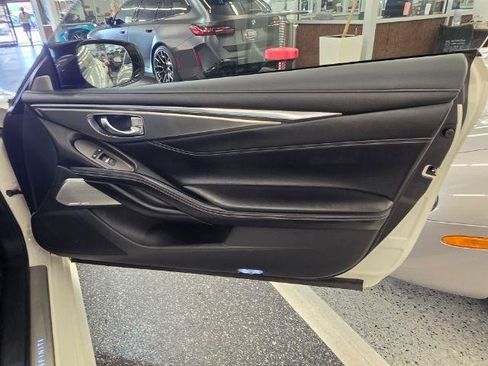 Used 2018 INFINITI Q60 3.0t Luxe w/ Sensory Package 3.0T Luxe AWD/4WD image 29