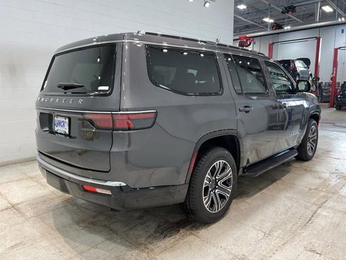 New 2024 Jeep Wagoneer 4WD w/ Premium Group I image 4