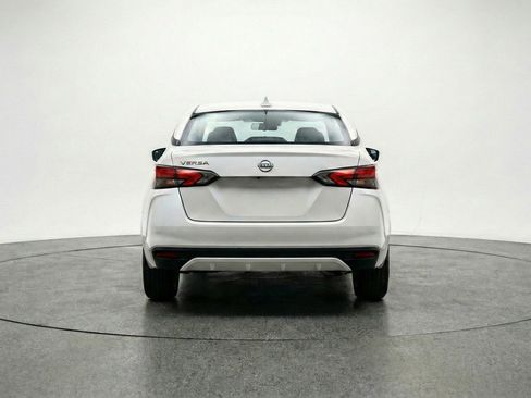 Used 2025 Nissan Versa SV image 7