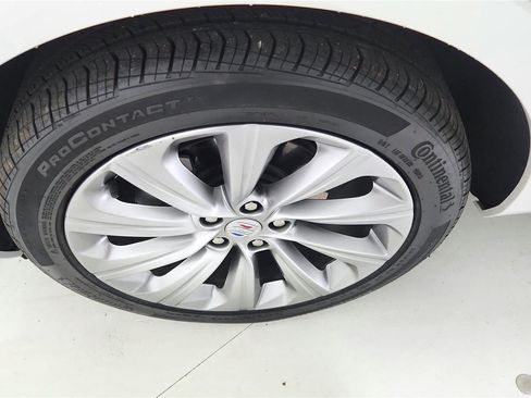 Used 2024 Buick Envista Avenir image 44