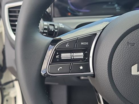 New 2026 Kia Seltos S FWD image 30