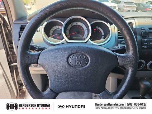 Used 2011 Toyota Tacoma 2WD Regular Cab image 18