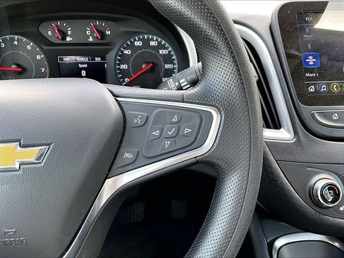 Used 2024 Chevrolet Malibu LT FWD image 15